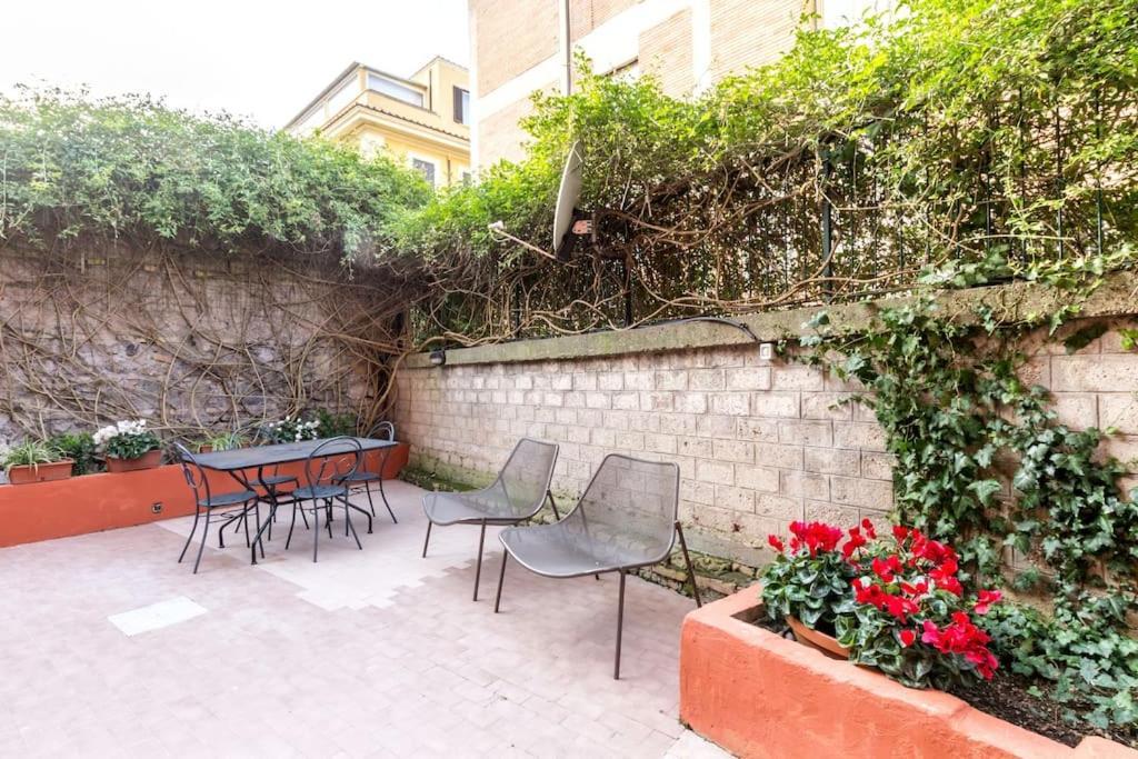 Apartment Il Giardino Di Linda A San Pietro ローマ エクステリア 写真